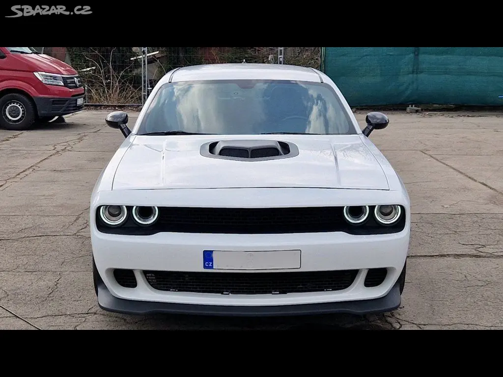 Dodge Challenger, 5.7L V8 Hemi/Shaker/kůže/375 P
